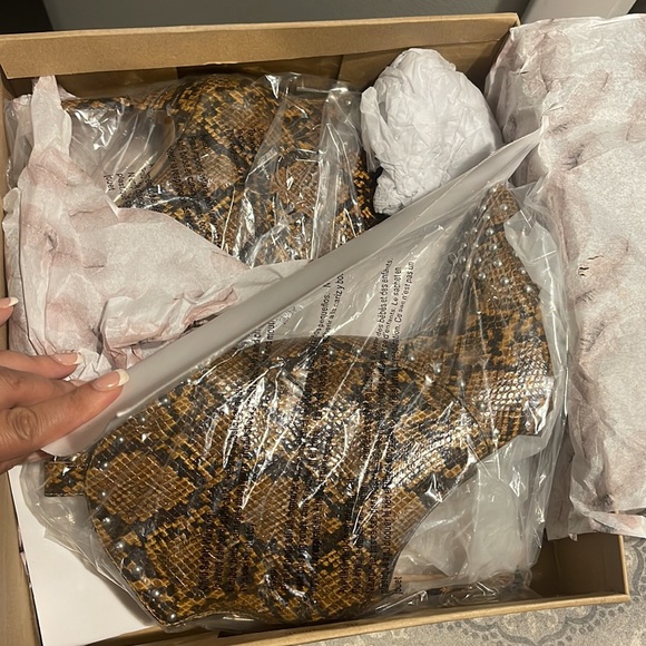 Jessica Simpson Mustardo Phoenix Snake Print Boots Sz 10 - Picture 5 of 6